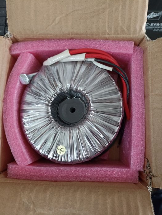 Transformator toroidal nou 24V/600 W/ 25 Amperi. 4.7 Kg.