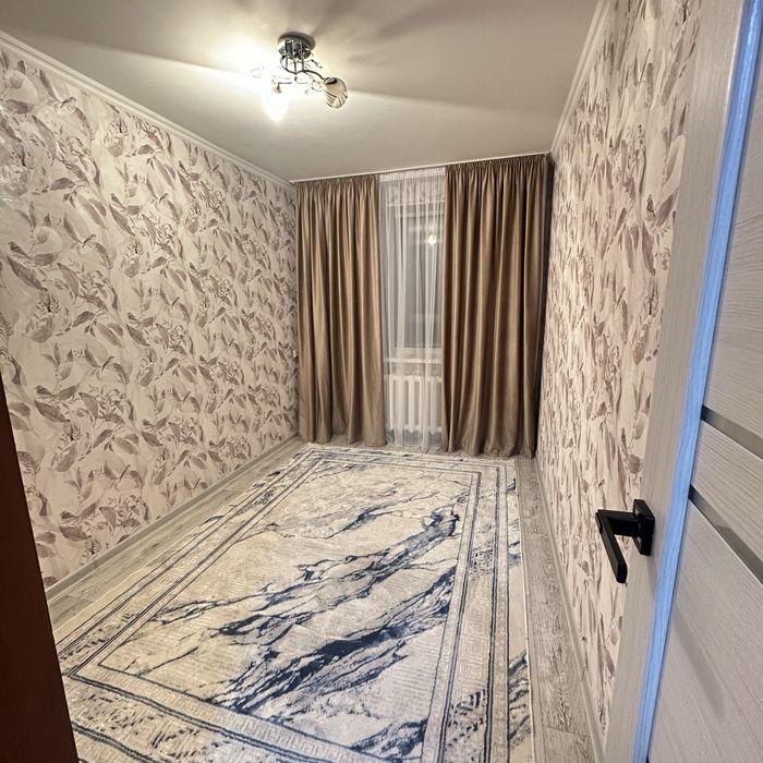 Сдается однокомнатная квартира в аренду на длительный срок.