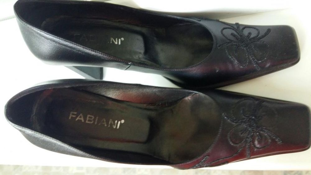 Продам кожанные итальянские туфли Fabiani