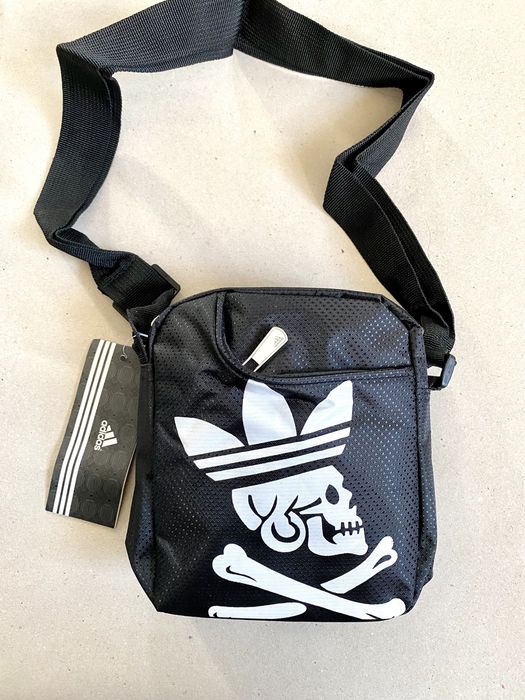 Adidas - мъжка спортна чанта Black edition