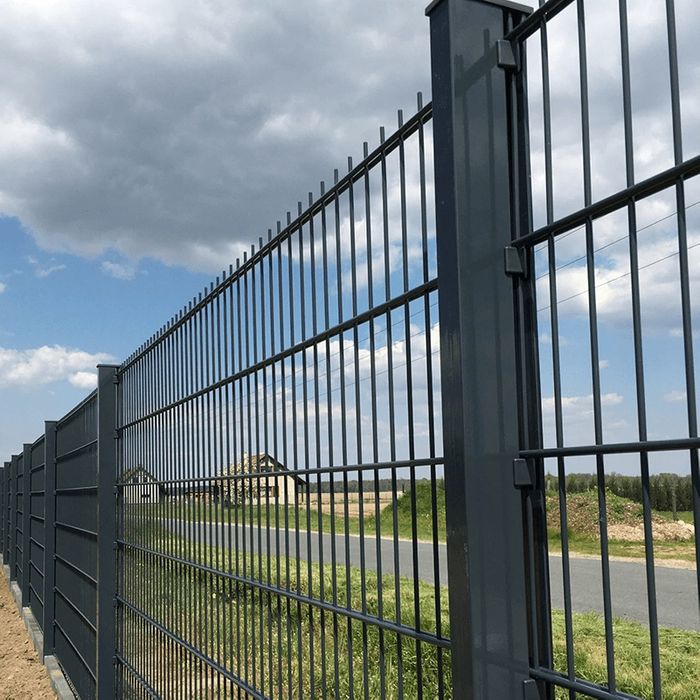 Garadur și porți din plasa burdurata