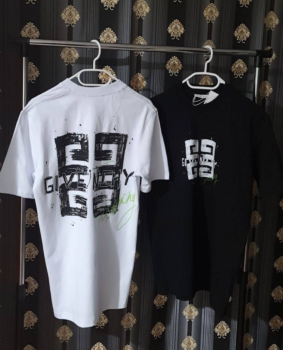 Tricou Balenciaga  // Givenchy alb negru 2025