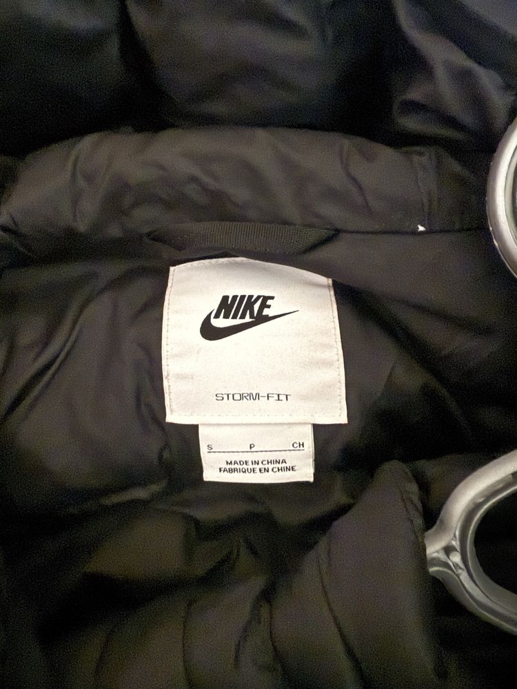 Оригинално зимно яке Nike