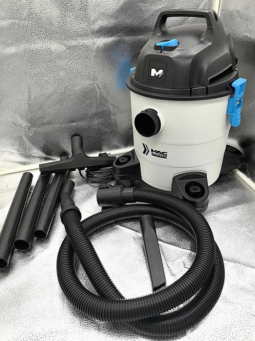 Aspirator lichide 16L, 1300W, Putere si Versatilitate!