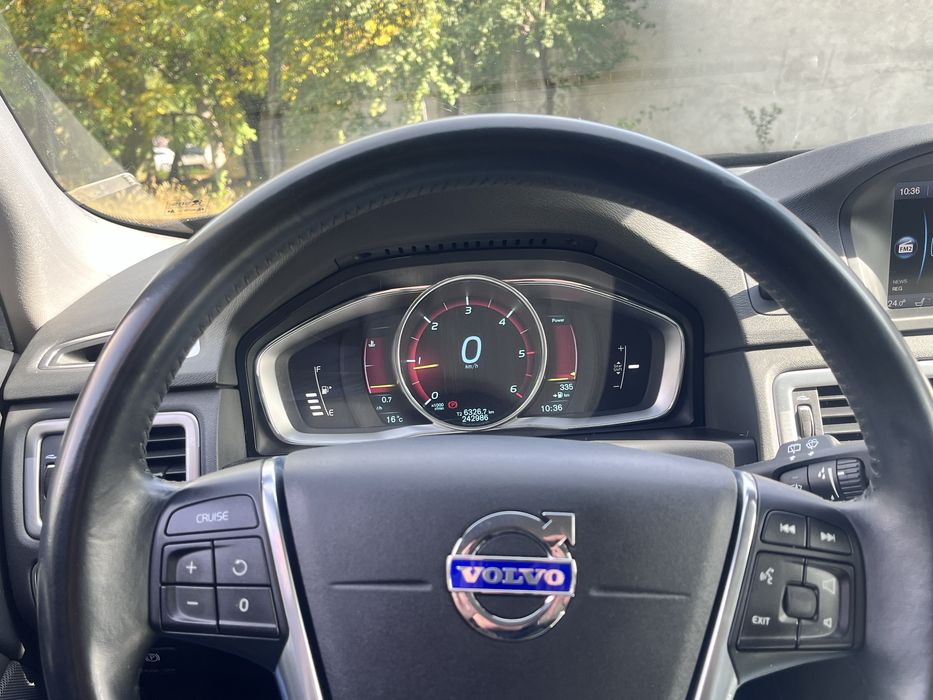 Volvo v70 2014 2.0tdi 181 cp