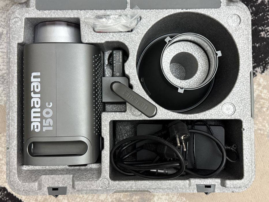 Aputure Amaran 150c RGB