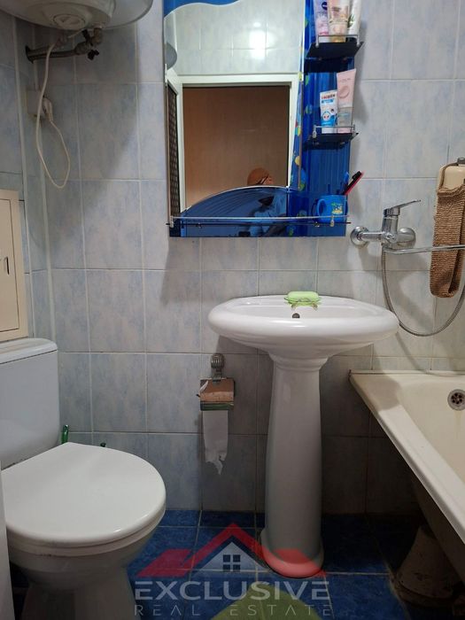 Продаётся 3х комнатная квартира. Дом кирпичный. Первый этаж