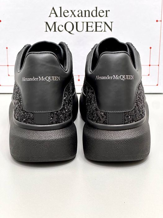 Alexander McQueen Dama