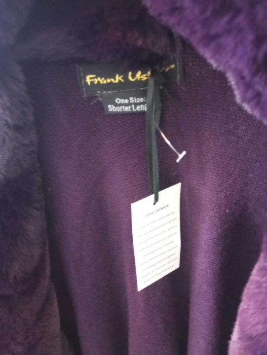 Продавам ново палто Franck Usher.