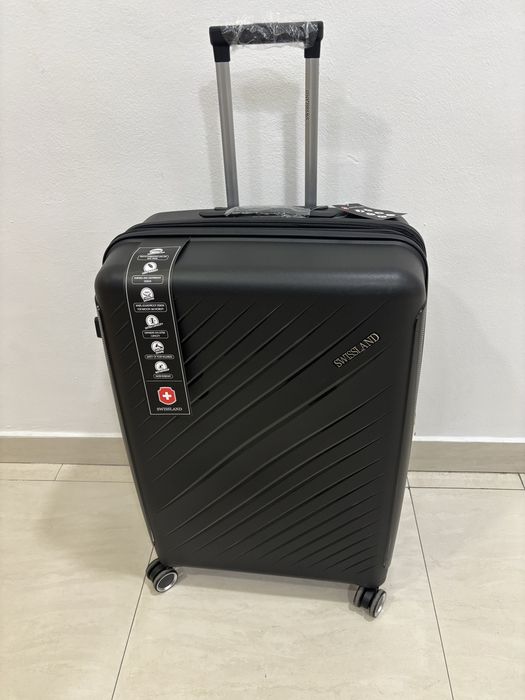 Чемоданы полипропилен.