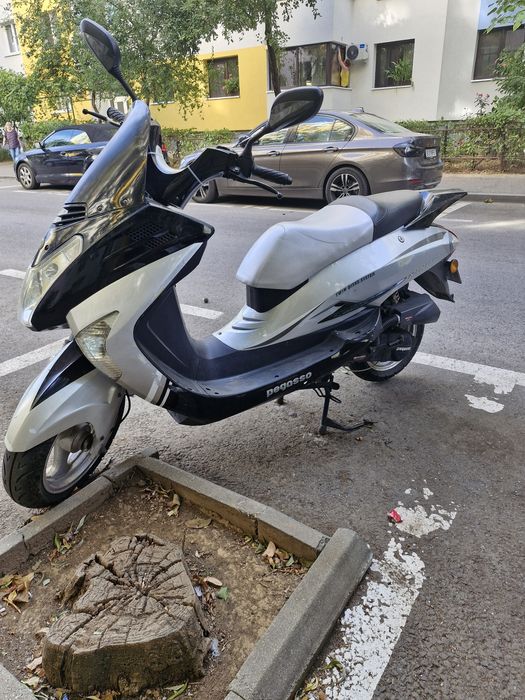 Scuter Pegasso Interceptor 50cc