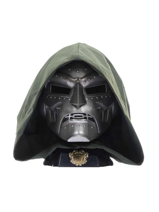 Marvel Legends — Реплика шлема Доктора Дума с капюшоном