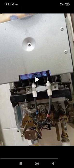 Продается газовая колонка Нева балтгаз в хорошем состоянии .