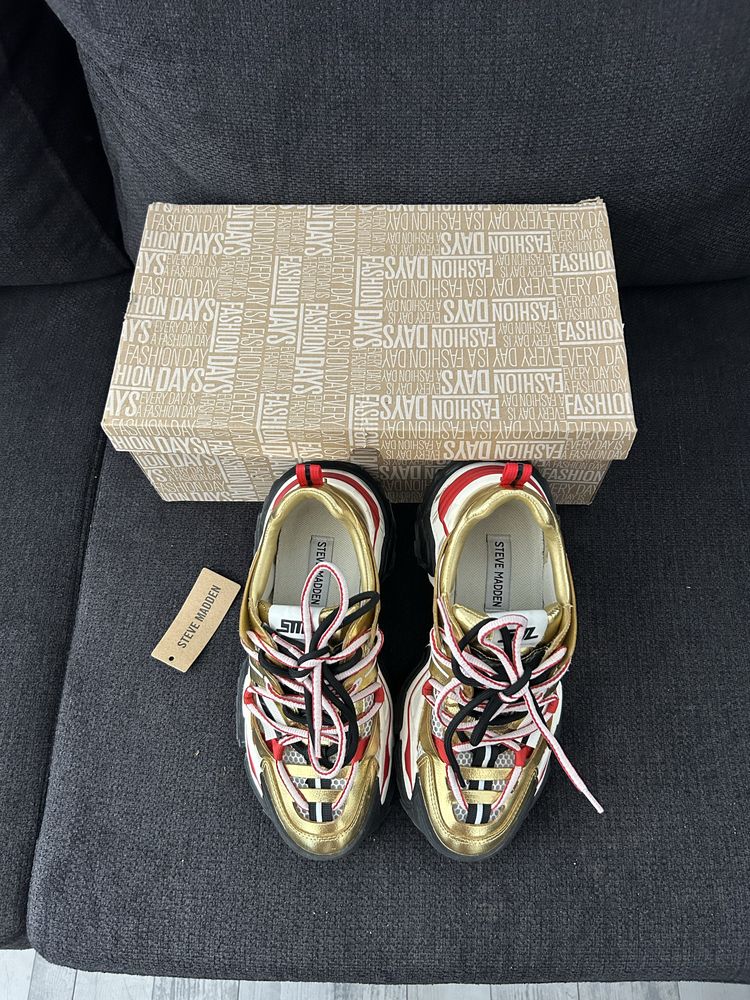 Steve Madden маратонки
