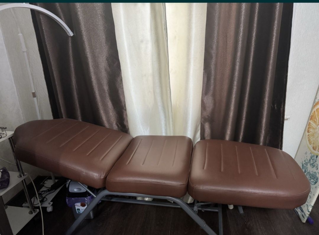 Продам кушетку, лампу, стул и этажерку