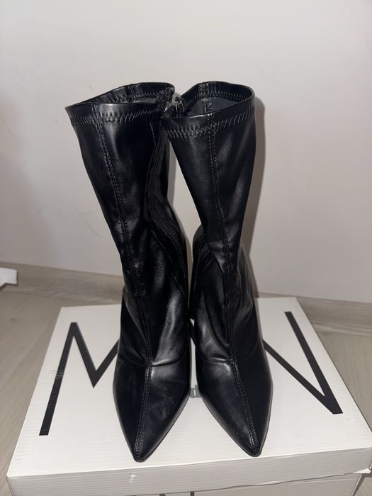 Остри боти с дебел ток