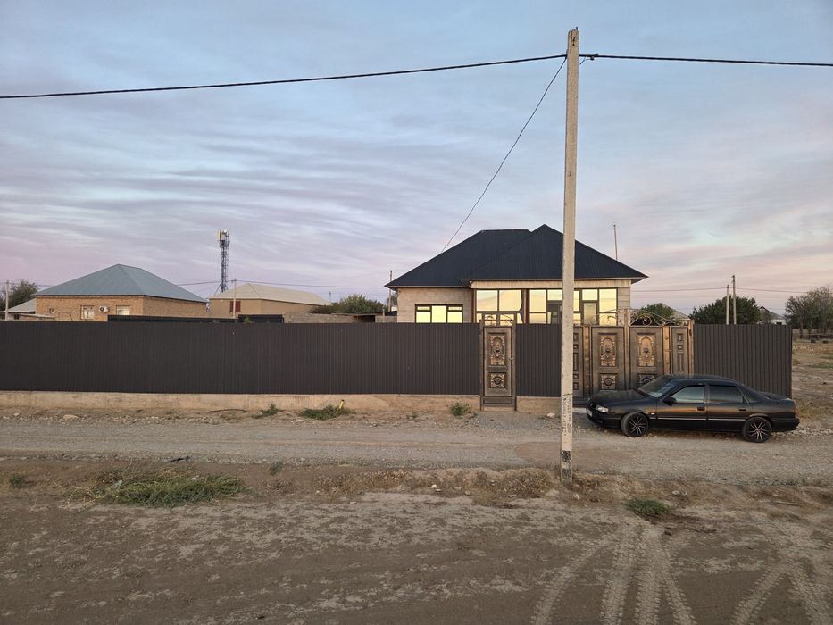 Жаксы уй жаксы жерде мектеп касында