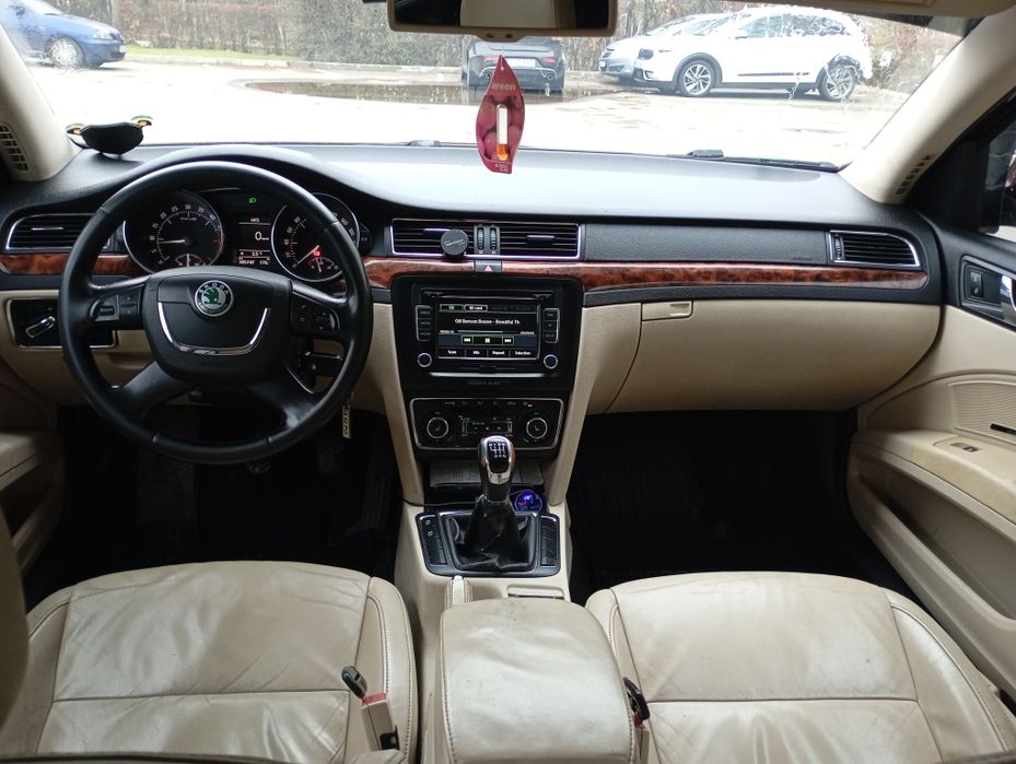 Skoda Superb 2.0 Tdi 170cp