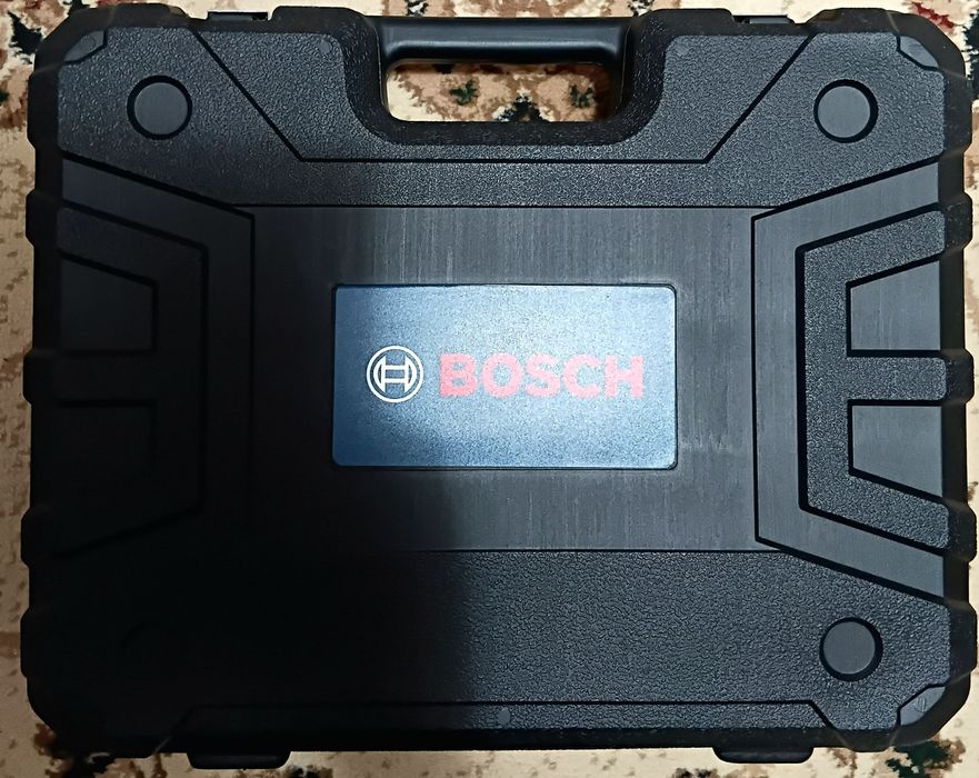 Совершенно новый скромный недорогой набор инструментов для дома