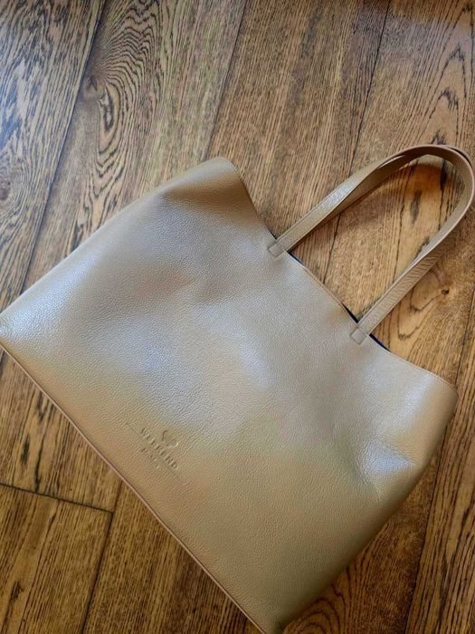 НОВА! Луксозна бежова чанта Weekend Max Mara модел "Legge"