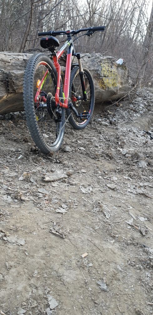 Bicicleta Rockrider ST900 hardatil