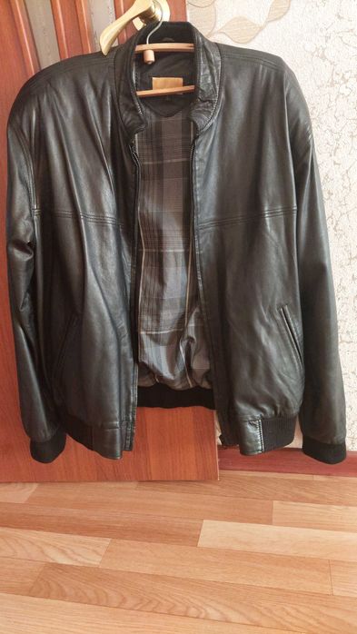 Продам новую  мужскую куртку из натуральной кожи