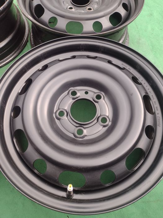 Почти нови 16-5х114.3 ЕТ50 6.5J Mazda 3