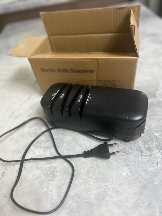 Электрическая точилка для ножей