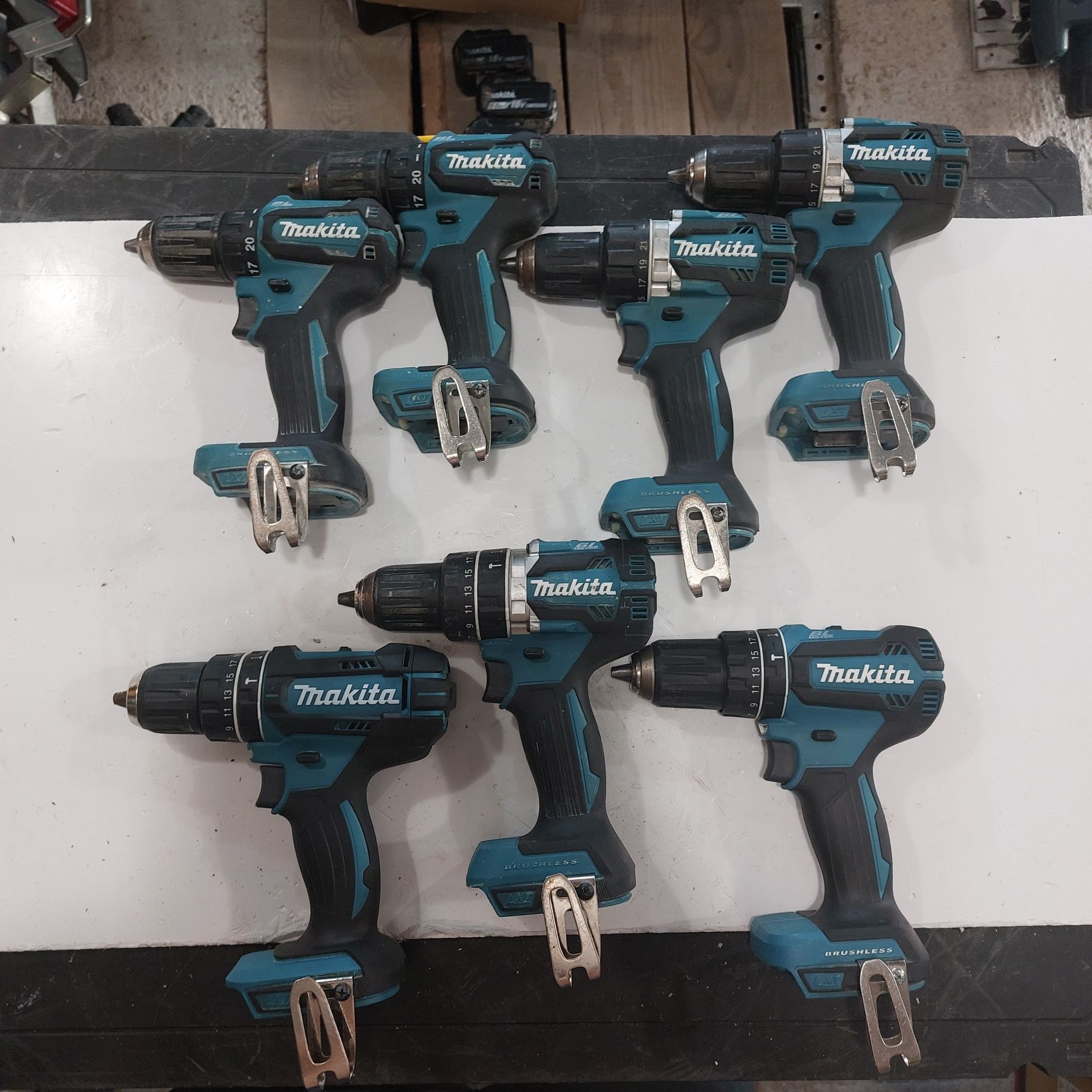 Безчеткови акумулаторни винтоверти Макита Makita 18 V DDF DHP