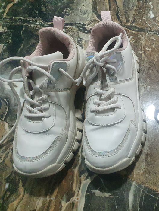 Adidasi H&M, marime 35