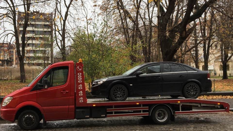 Пътна помощ и репатрак с лебедка пътна помощ Окей услуги автовоз