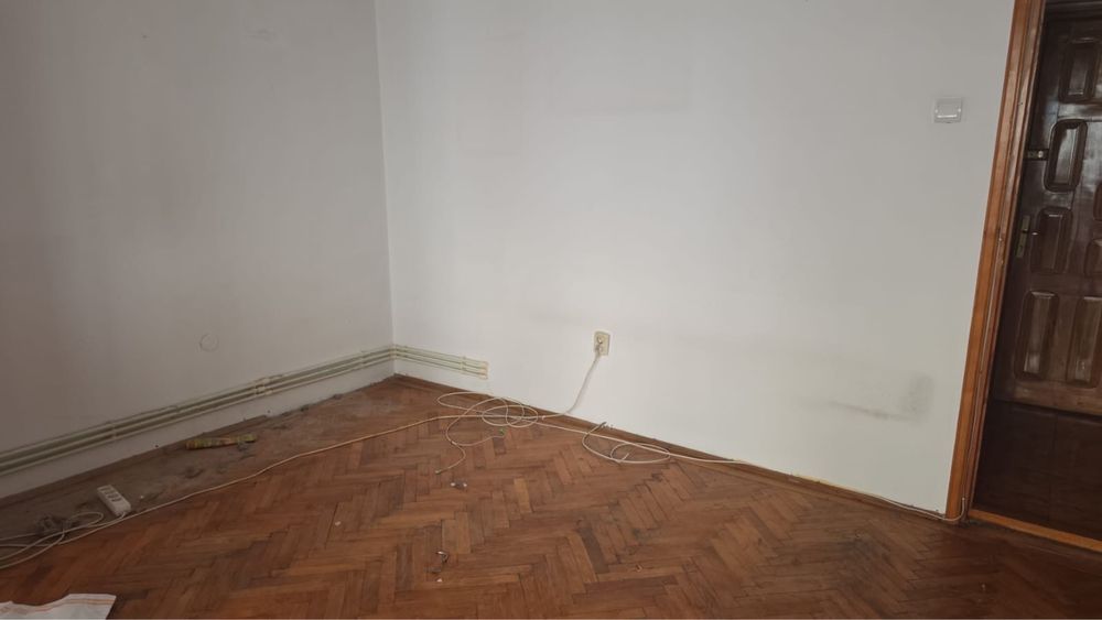 Parchet de stejar din lemn masiv