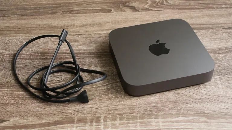 Mac mini 2018 Intel i5 6core 3/4.1 Ghz 32Gb Ram 256gb