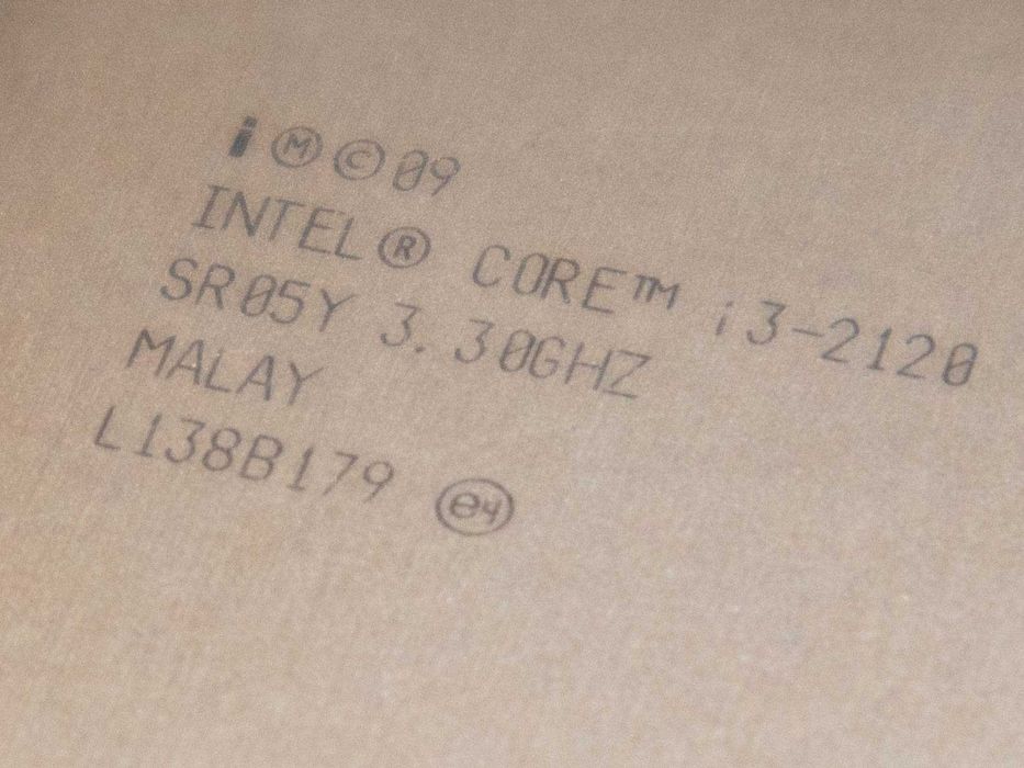 Intel Core i3-2120 LGA1155 3.3GHz 2 ядра 4 нишки употребяван перфектен