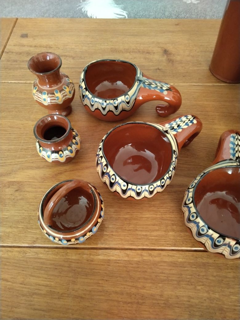 Продавам керамични съдове от глина ръчно рисувани