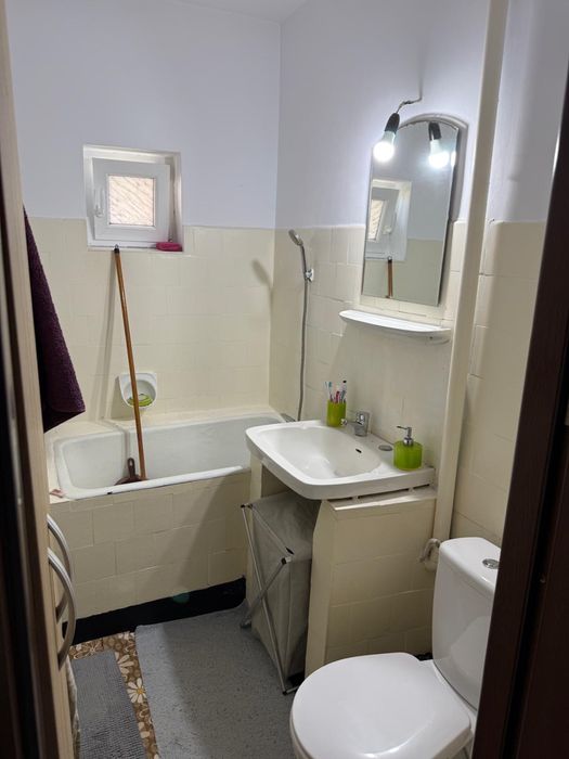 Vand Apartament 2 camare