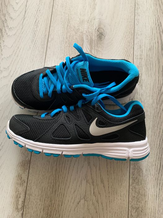 Adidași Nike copiii