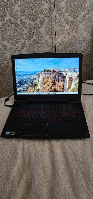Lenovo Legion Y520, i7-7700HQ, 8Gb HDD 500gb, GTX1050