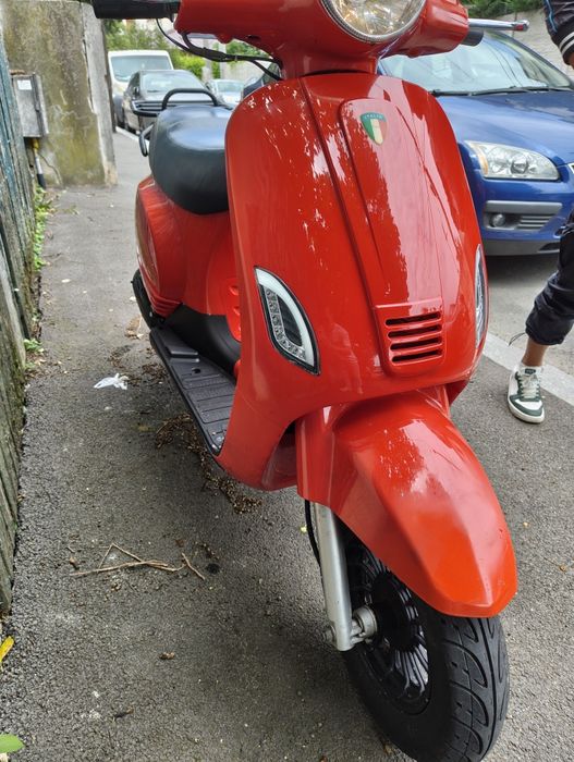 Scuter La Souris FARA PERMIS cu RAR- toate actele+ asigurare Rosu