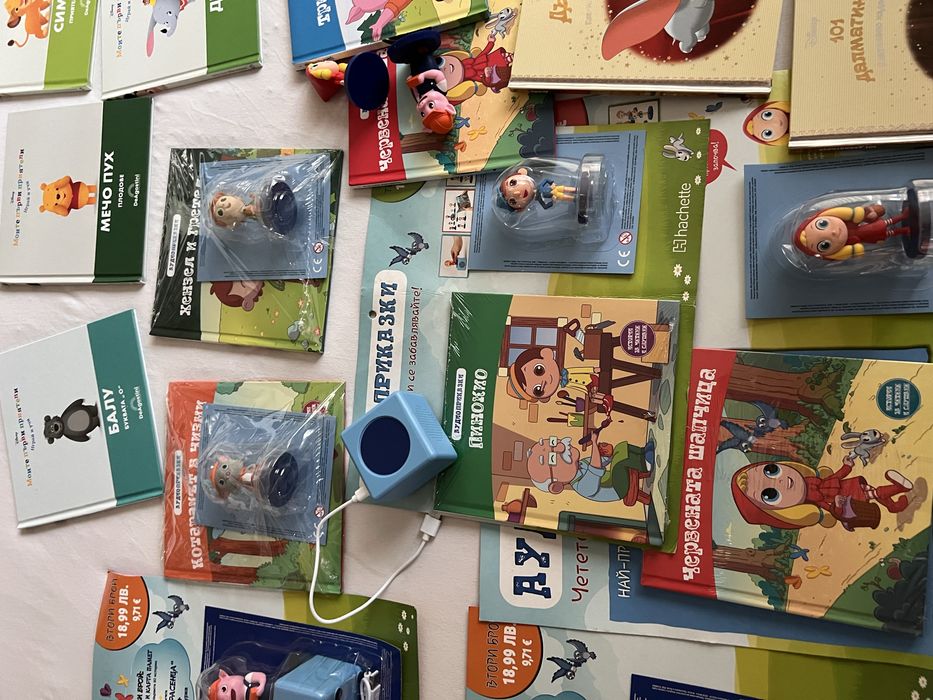 Аудио приказки , 3 колонки с карти и още 2 поредици