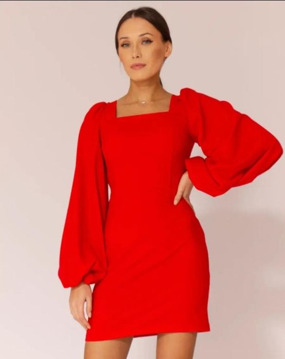 Платье женское красное