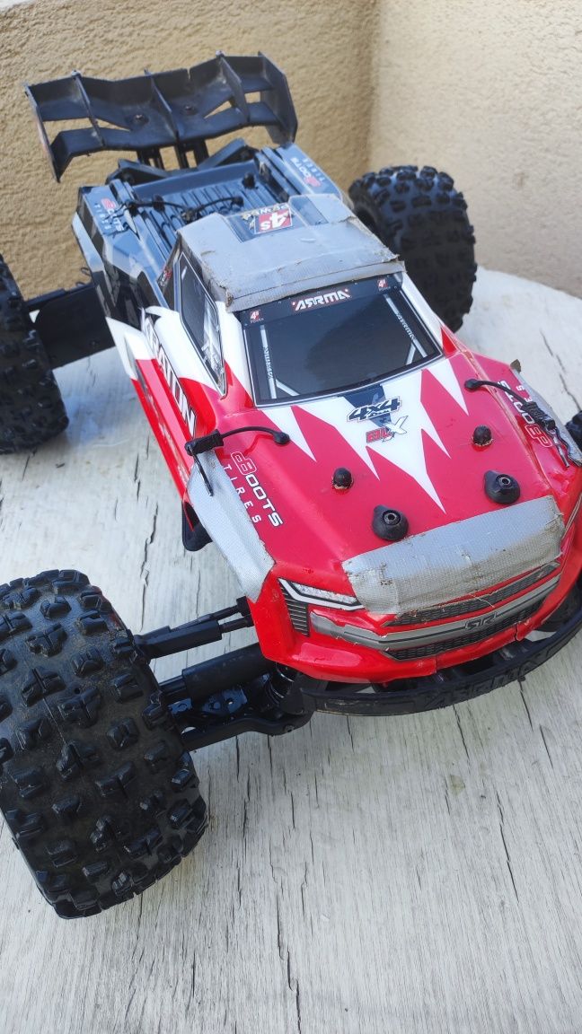 Vând Arrma Kraton 4s Blx in Garantie
