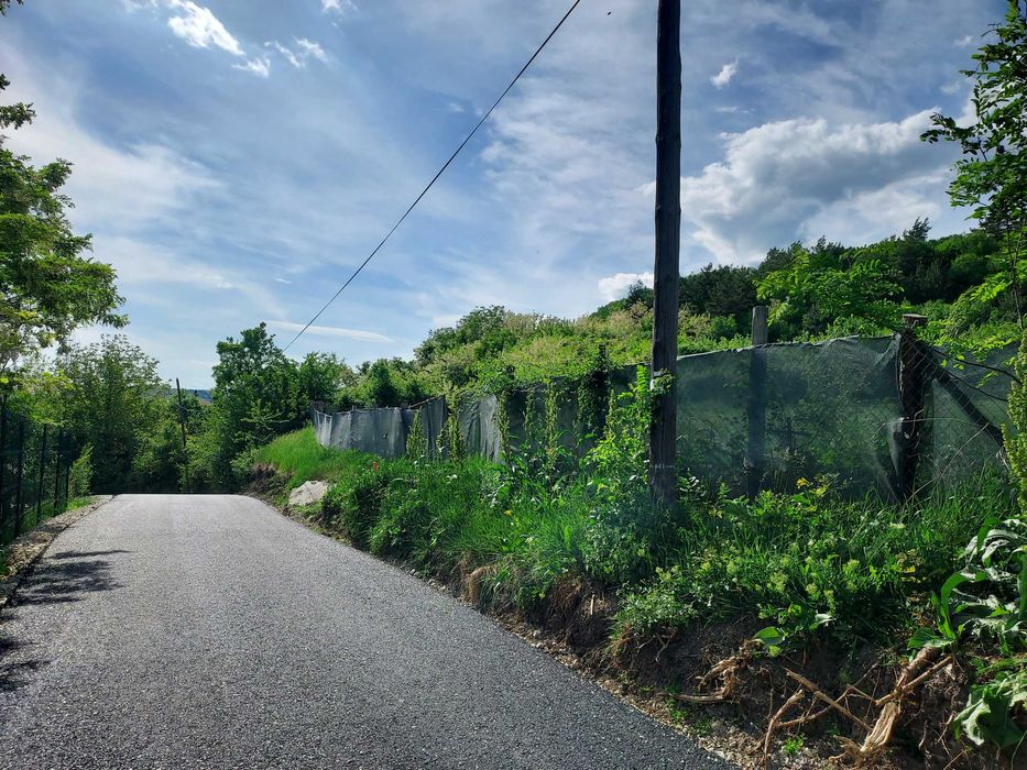 Vand cel mai frumos teren din Ocnele Mari