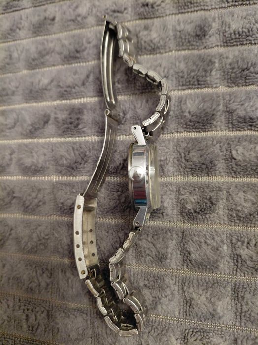 Дамски ръчен часовник ZARIA 22 Jewels