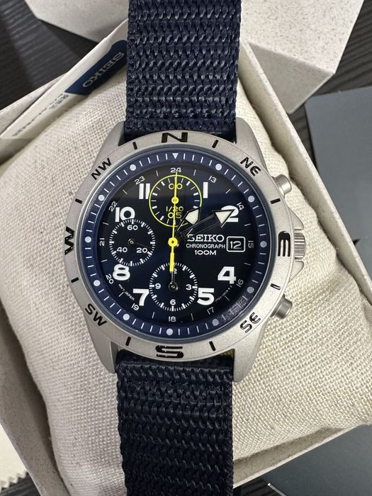 Кварцов часовник Seiko Chronograph Чисто нов