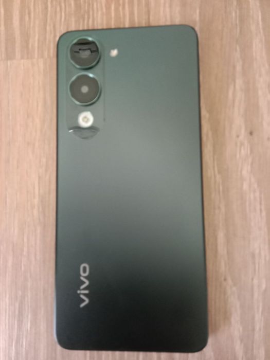 Продаётся в идеальном состоянии Vivo y 04  4/128 gb