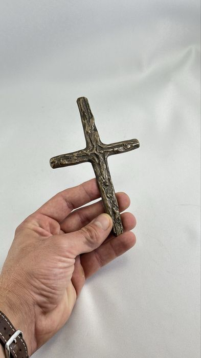 Cruce veche din bronz crucifix stilizat vintage de colectie