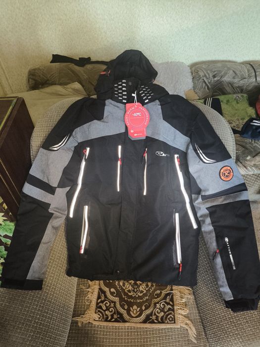 Зимний костюм мужской новый