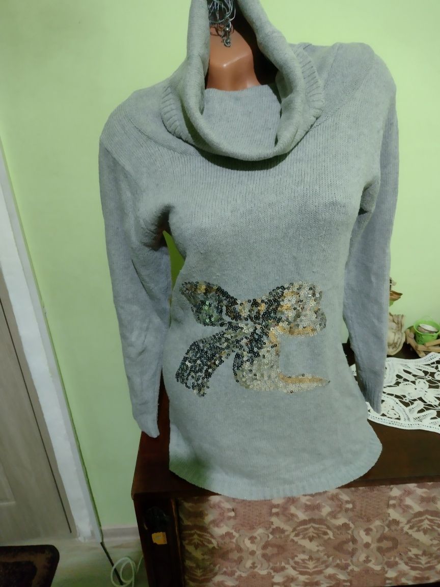Pulovere pentru anotimp rece, vesta, bluze, pantaloni3/4, preturi mici