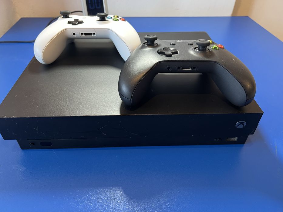 XBOX One X 2 manete